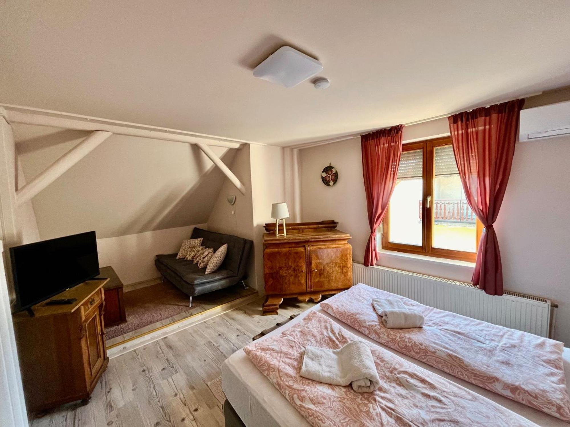 Borbarátok vendègház Hotel Villány Kültér fotó